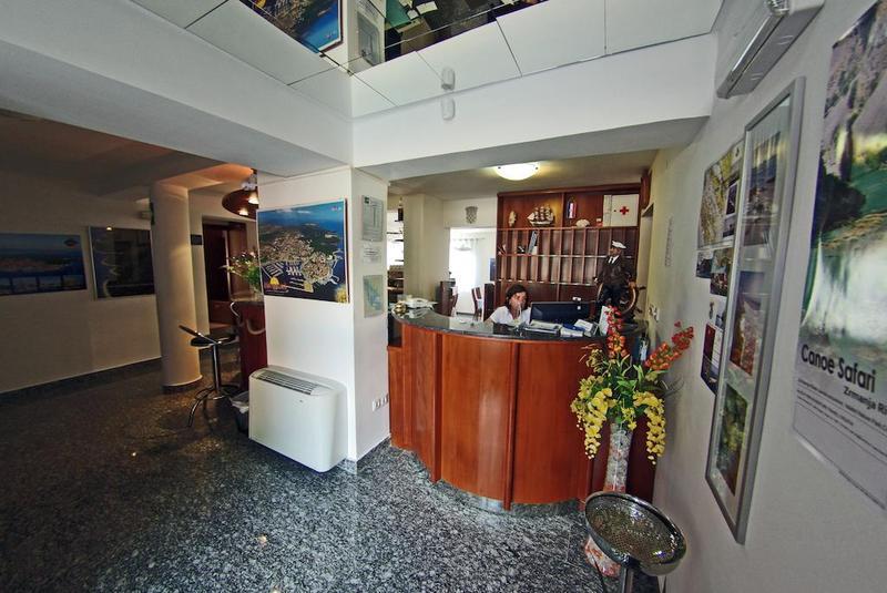 Hotel Hygge Biograd Na Moru Bagian luar foto