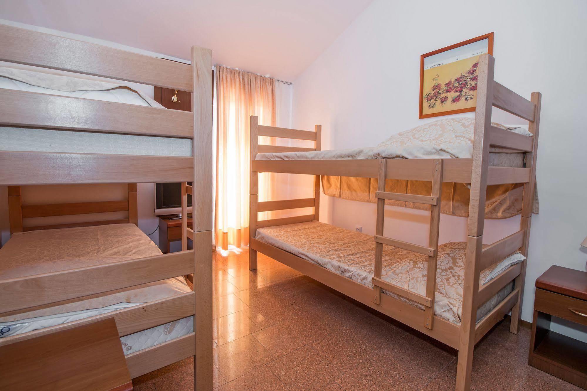 Hotel Hygge Biograd Na Moru Bagian luar foto