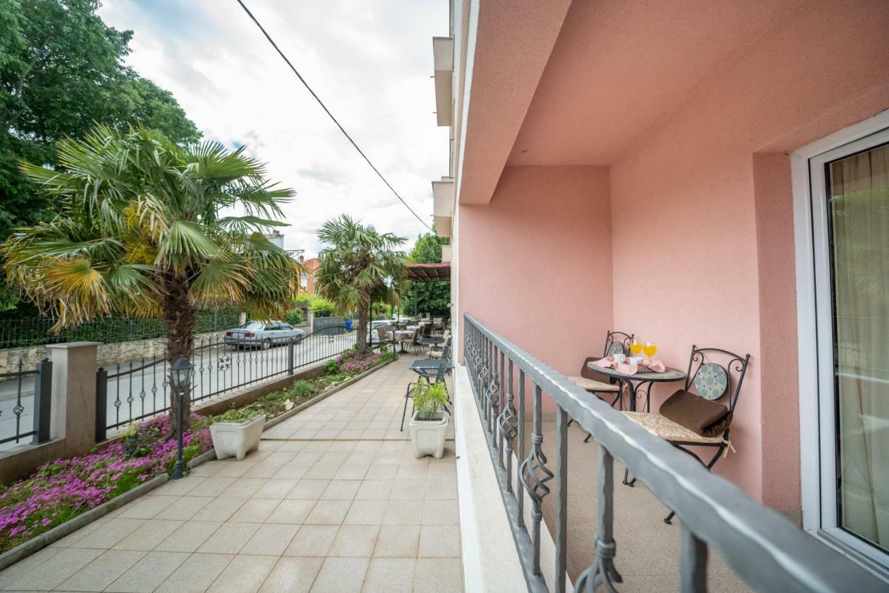 Hotel Hygge Biograd Na Moru Bagian luar foto
