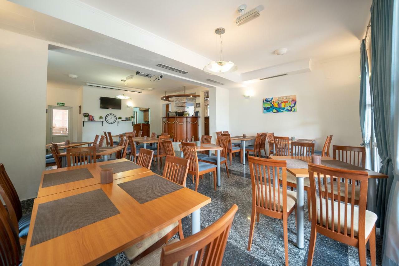 Hotel Hygge Biograd Na Moru Bagian luar foto